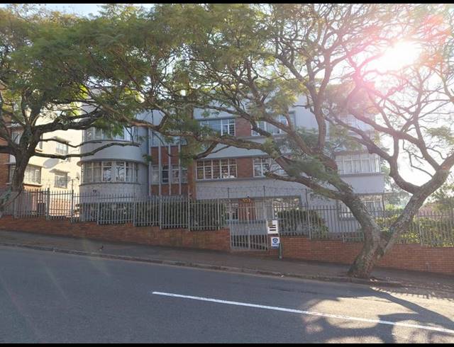 3 BEDROOM APARTMENT FOR SALE IN GLENWOOD